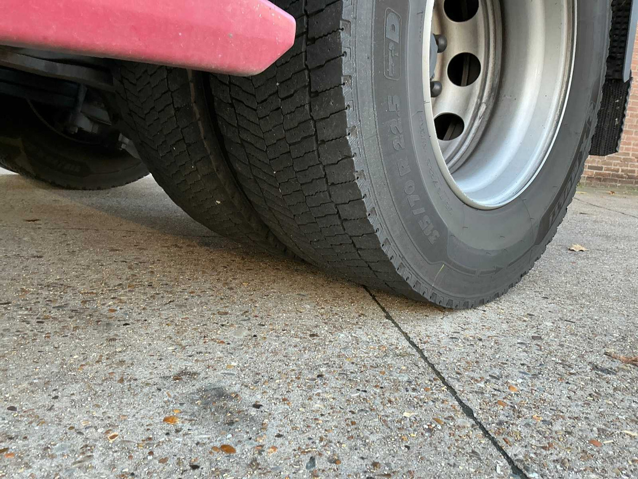 Camion 2023 SCANIA R460 SEMI-TRAILER TRACTOR: Foto 16 Camion 2023 SCANIA R460 SEMI-TRAILER TRACTOR: Foto 16