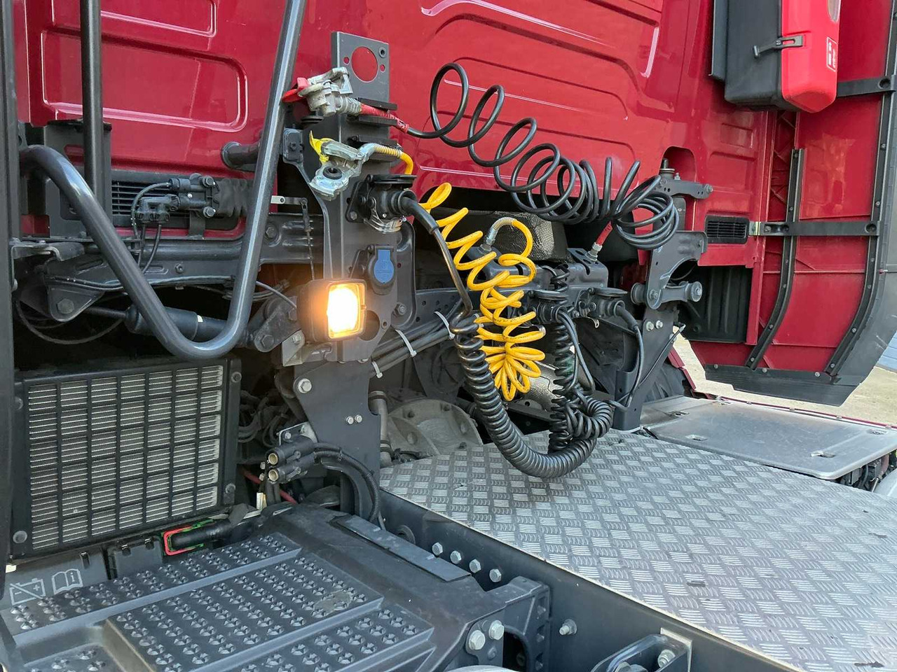 Camion 2023 SCANIA R460 SEMI-TRAILER TRACTOR: Foto 13 Camion 2023 SCANIA R460 SEMI-TRAILER TRACTOR: Foto 13