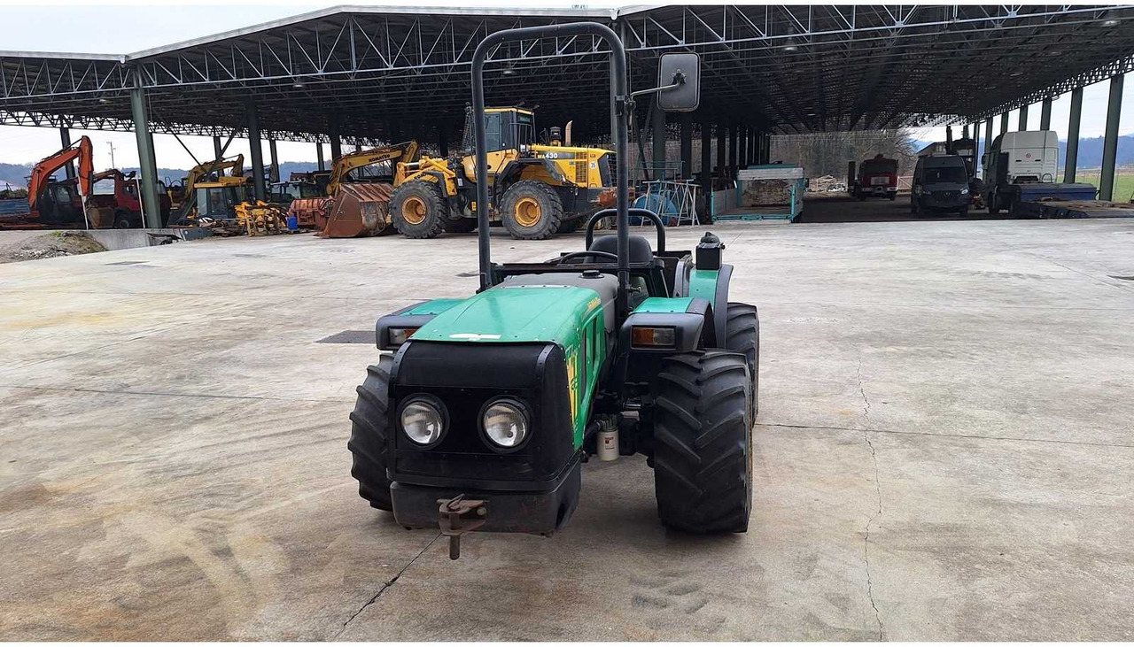 FERRARI - 65 THOR 4X4 - 4-WHEEL DRIVE TRACTOR - 2006 - Tractor agricol: Foto 2 FERRARI - 65 THOR 4X4 - 4-WHEEL DRIVE TRACTOR - 2006 - Tractor agricol: Foto 2