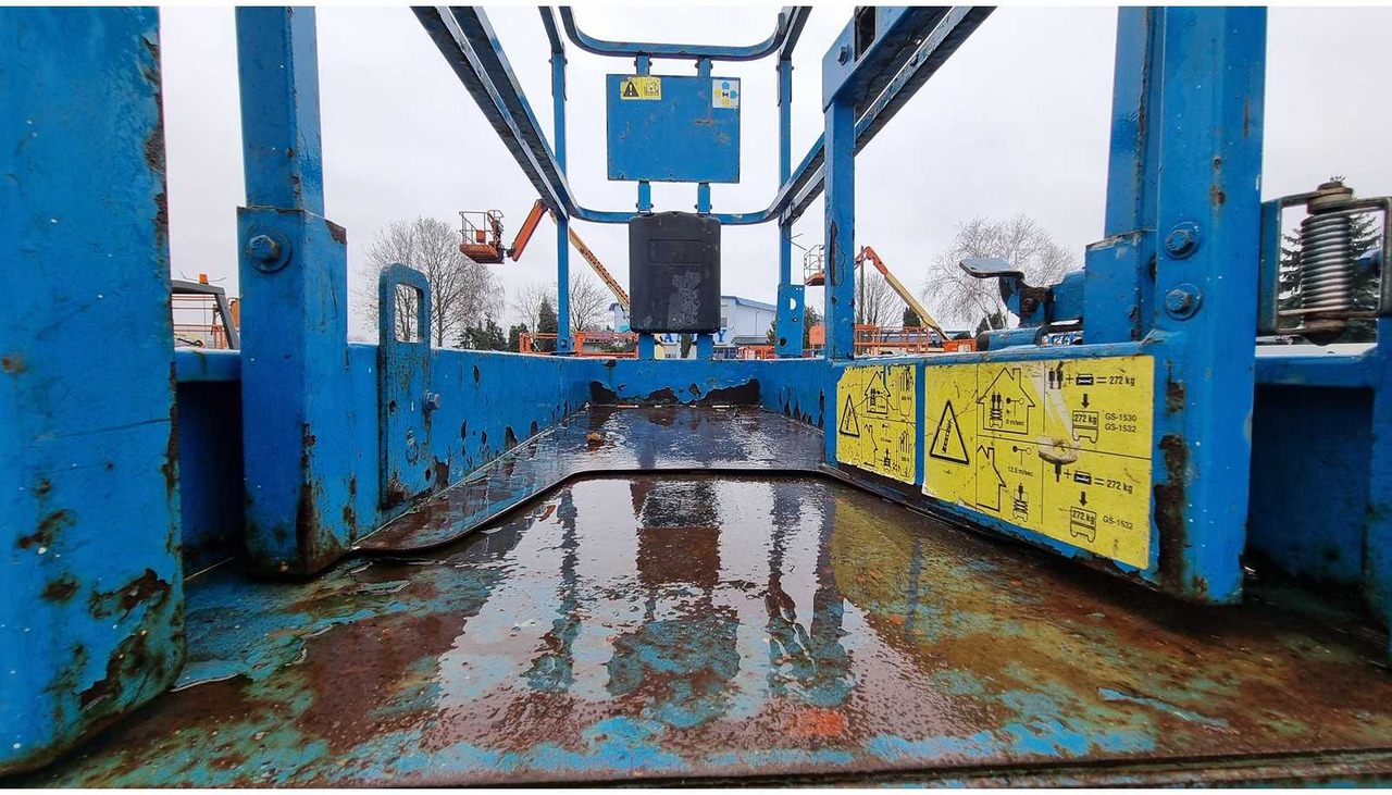 Autopropulsată platformă GENIE - GS-1530 - AERIAL WORK PLATFORMS - 2015 (77293888): Foto 13