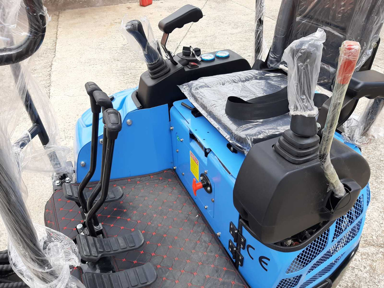 Mini excavator HT HT HT 15 PRO MINI EXCAVATOR: Foto 9 Mini excavator HT HT HT 15 PRO MINI EXCAVATOR: Foto 9