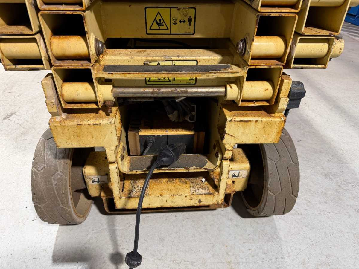 Autopropulsată platformă JLG - 2013 - 1930ES - AERIAL PLATFORM: Foto 9 Autopropulsată platformă JLG - 2013 - 1930ES - AERIAL PLATFORM: Foto 9