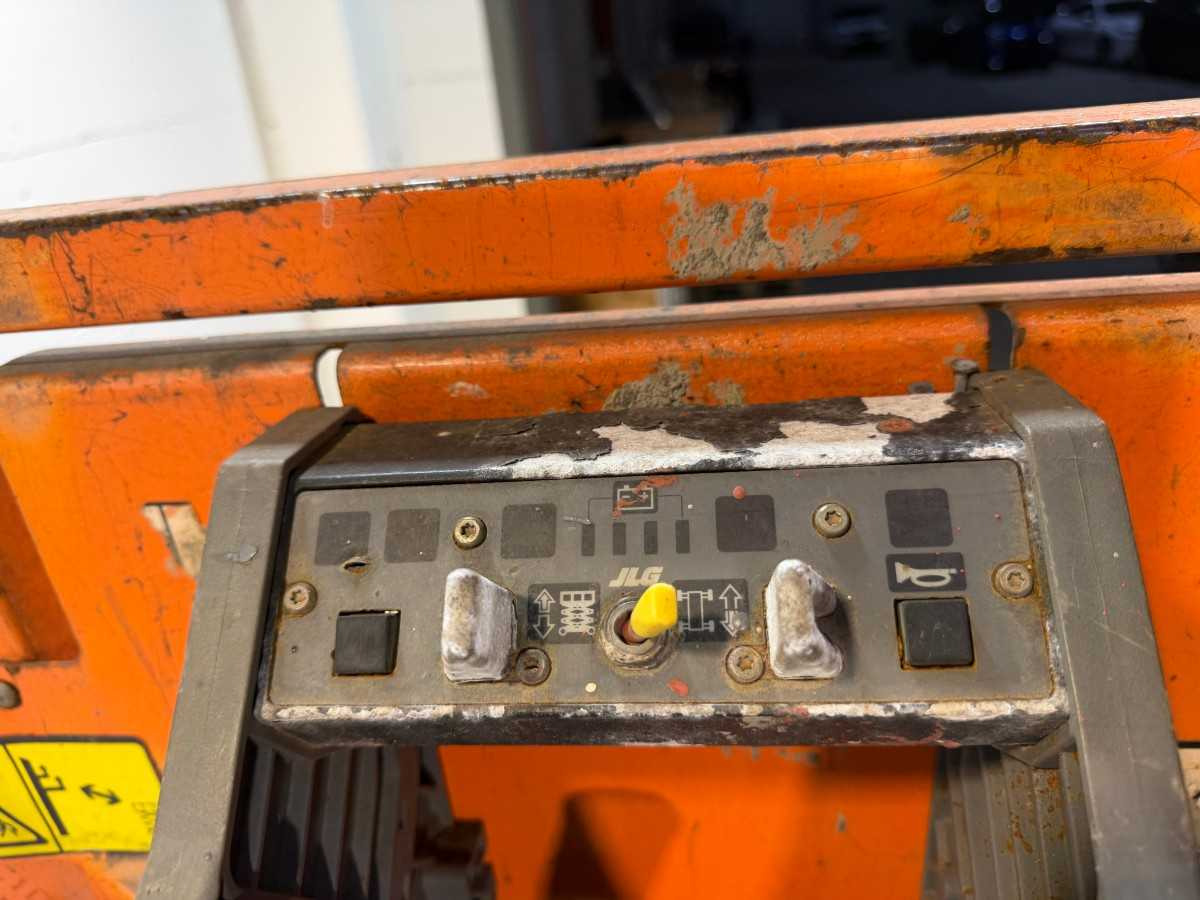 Autopropulsată platformă JLG - 2013 - 1930ES - AERIAL PLATFORM: Foto 16 Autopropulsată platformă JLG - 2013 - 1930ES - AERIAL PLATFORM: Foto 16