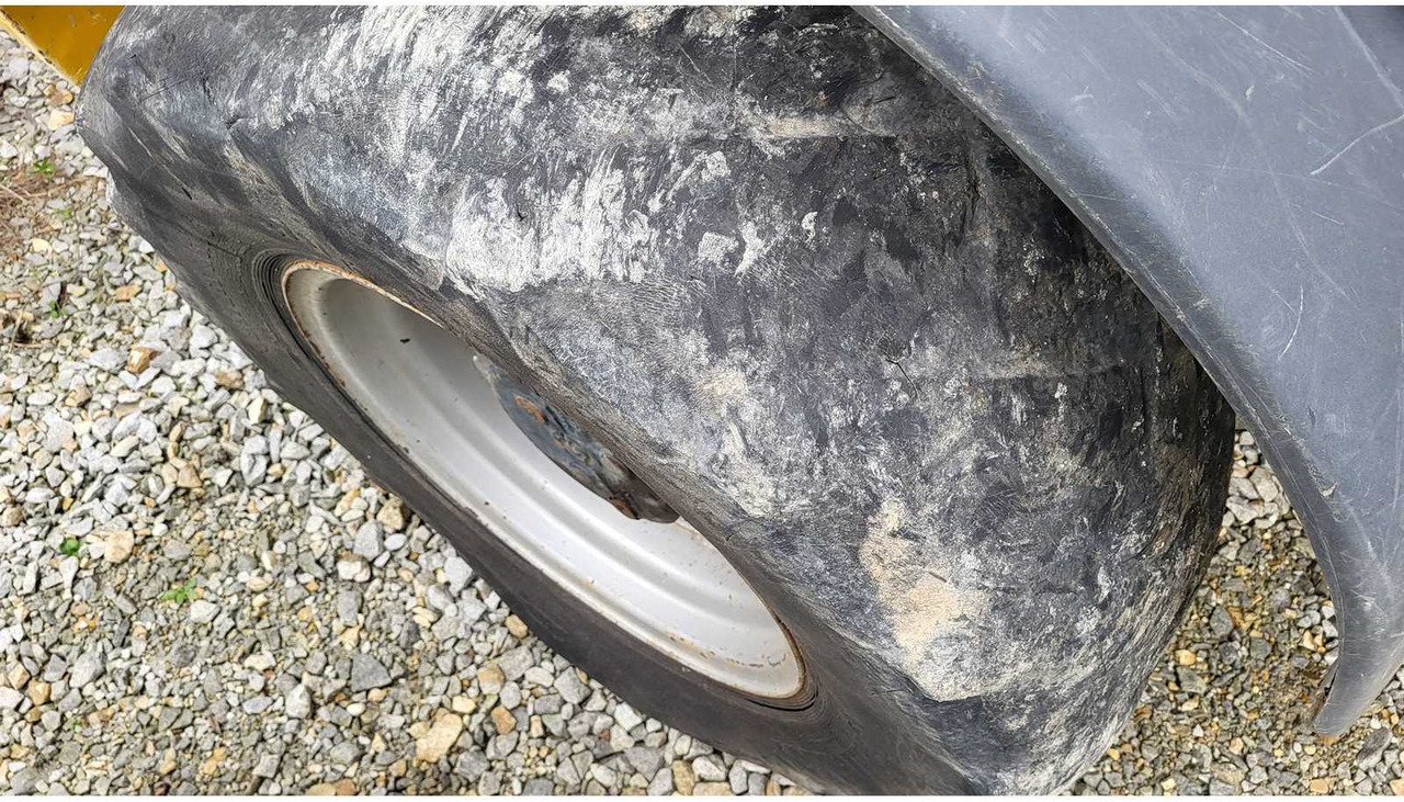 Încărcător frontal pe pneuri KRAMER 418 4WD WHEEL LOADER: Foto 12