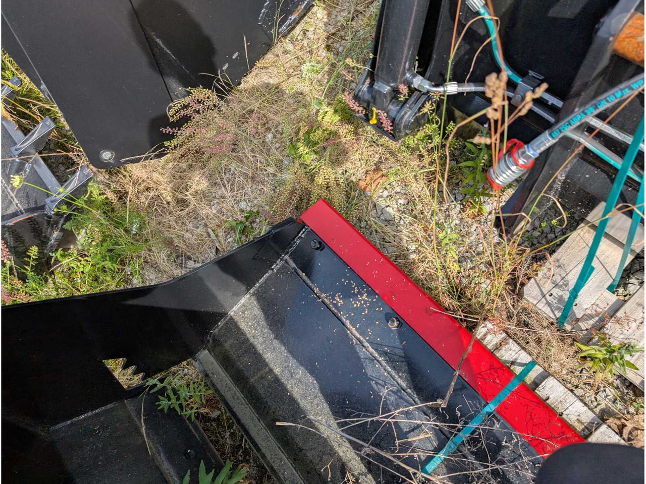 L&K - GS V80 - 2023 - UNI BUCKET WITH U-BLADE - AS - 1850 MM - 0.8 CBM - Încărcător frontal pe pneuri: Foto 3 L&K - GS V80 - 2023 - UNI BUCKET WITH U-BLADE - AS - 1850 MM - 0.8 CBM - Încărcător frontal pe pneuri: Foto 3