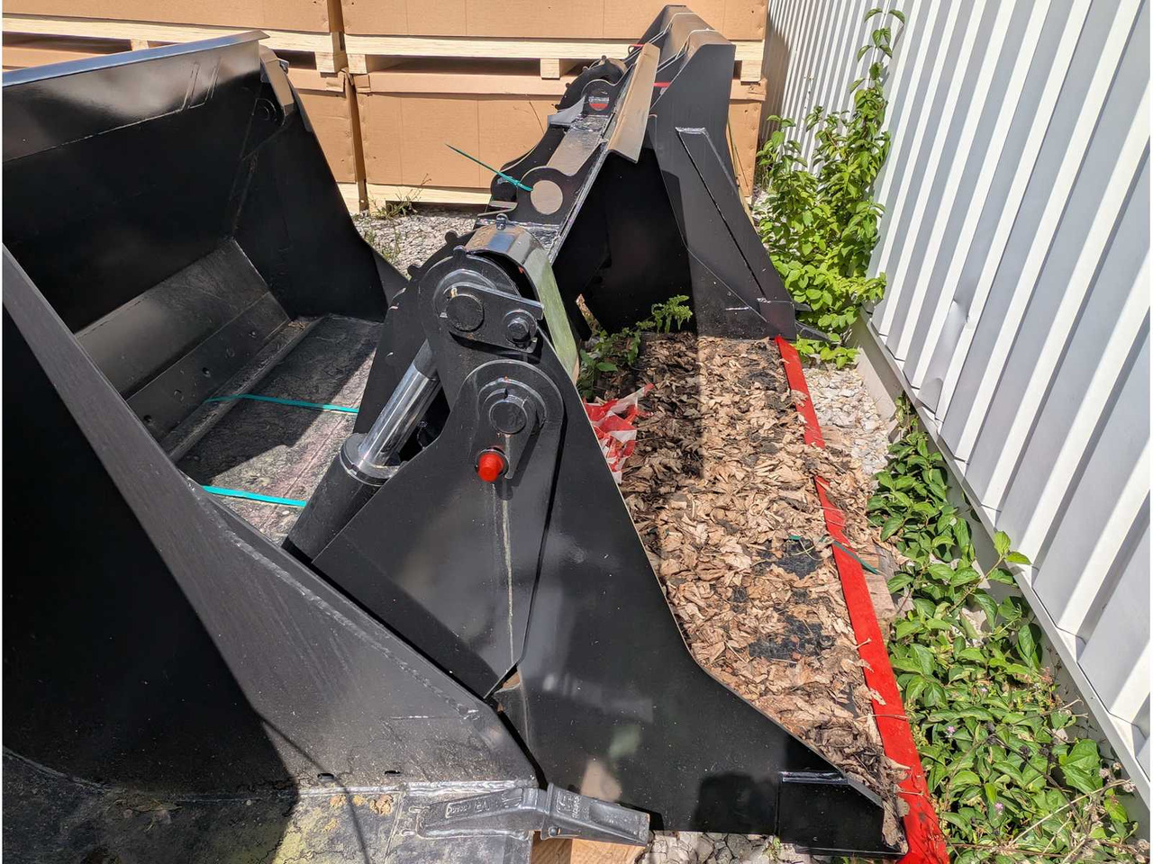 L&K - GS V80 - 2023 - UNI BUCKET WITH U-BLADE - AS - 1850 MM - 0.8 CBM - Încărcător frontal pe pneuri: Foto 4 L&K - GS V80 - 2023 - UNI BUCKET WITH U-BLADE - AS - 1850 MM - 0.8 CBM - Încărcător frontal pe pneuri: Foto 4