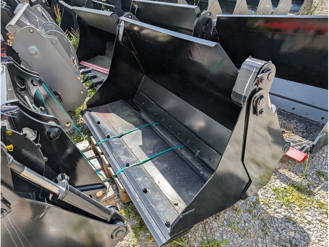 L&K - GS W50BTC - 2023 - UNI BUCKET WITH U-BLADE - AS - 1850 MM - 0.7 CBM - Încărcător frontal pe pneuri: Foto 3 L&K - GS W50BTC - 2023 - UNI BUCKET WITH U-BLADE - AS - 1850 MM - 0.7 CBM - Încărcător frontal pe pneuri: Foto 3