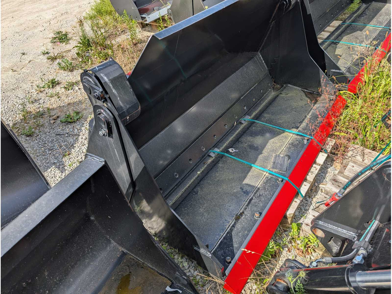 L&K - GS W50BTC - 2023 - UNI BUCKET WITH U-BLADE - AS - 1850 MM - 0.8 CBM - Încărcător frontal pe pneuri: Foto 4 L&K - GS W50BTC - 2023 - UNI BUCKET WITH U-BLADE - AS - 1850 MM - 0.8 CBM - Încărcător frontal pe pneuri: Foto 4