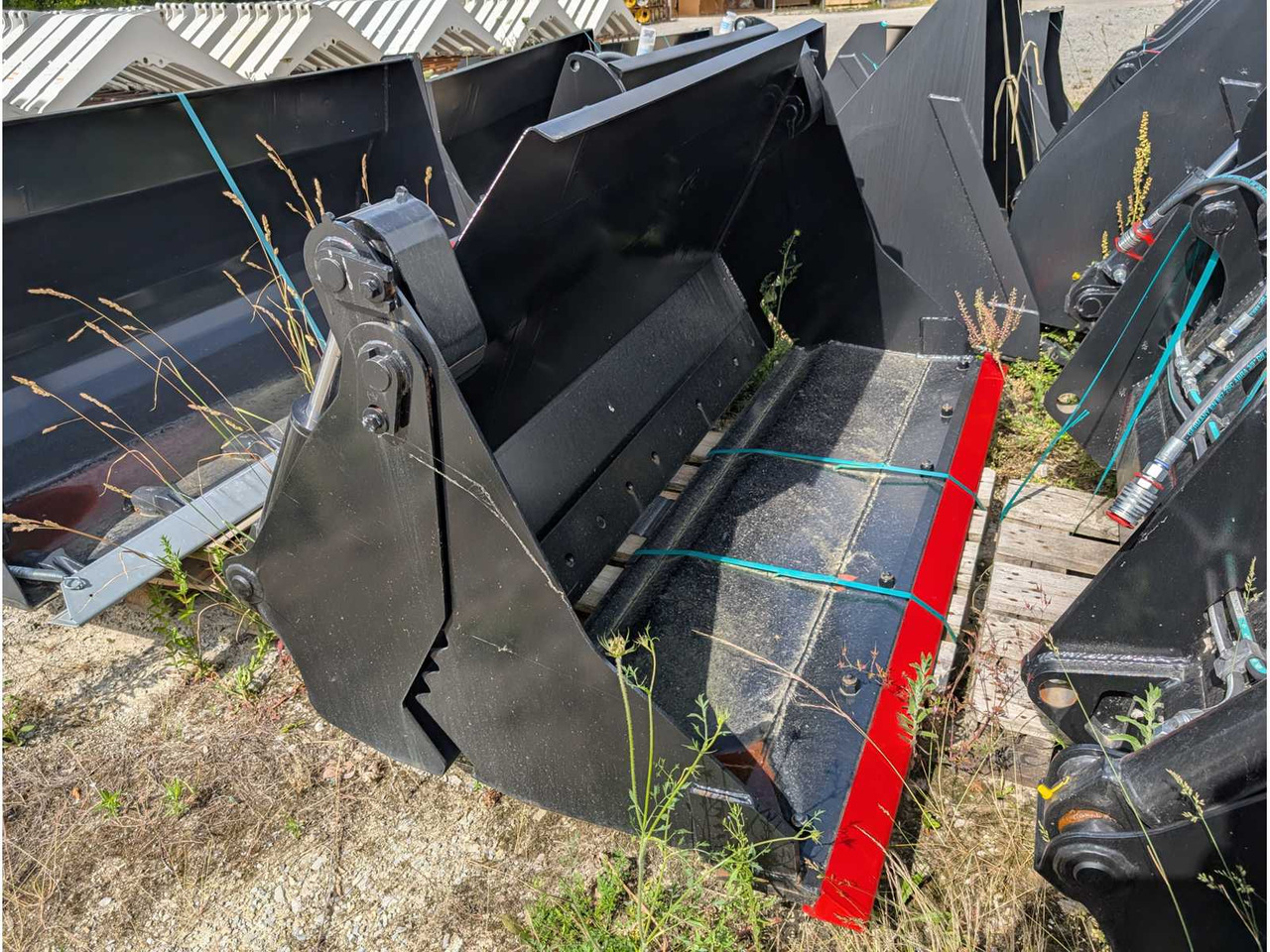 L&K - GS W50BTC - 2023 - UNI BUCKET WITH U-BLADE - AS - 1850 MM - 0.8 CBM - Încărcător frontal pe pneuri: Foto 3 L&K - GS W50BTC - 2023 - UNI BUCKET WITH U-BLADE - AS - 1850 MM - 0.8 CBM - Încărcător frontal pe pneuri: Foto 3