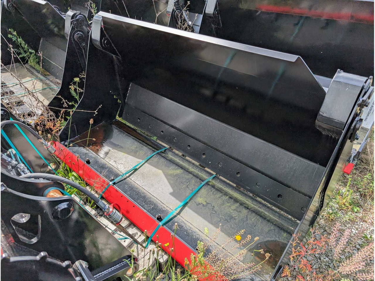 L&K - GS W50BTC - 2023 - UNI BUCKET WITH U-BLADE - AS - 1850 MM - 0.8 CBM - Încărcător frontal pe pneuri: Foto 4 L&K - GS W50BTC - 2023 - UNI BUCKET WITH U-BLADE - AS - 1850 MM - 0.8 CBM - Încărcător frontal pe pneuri: Foto 4