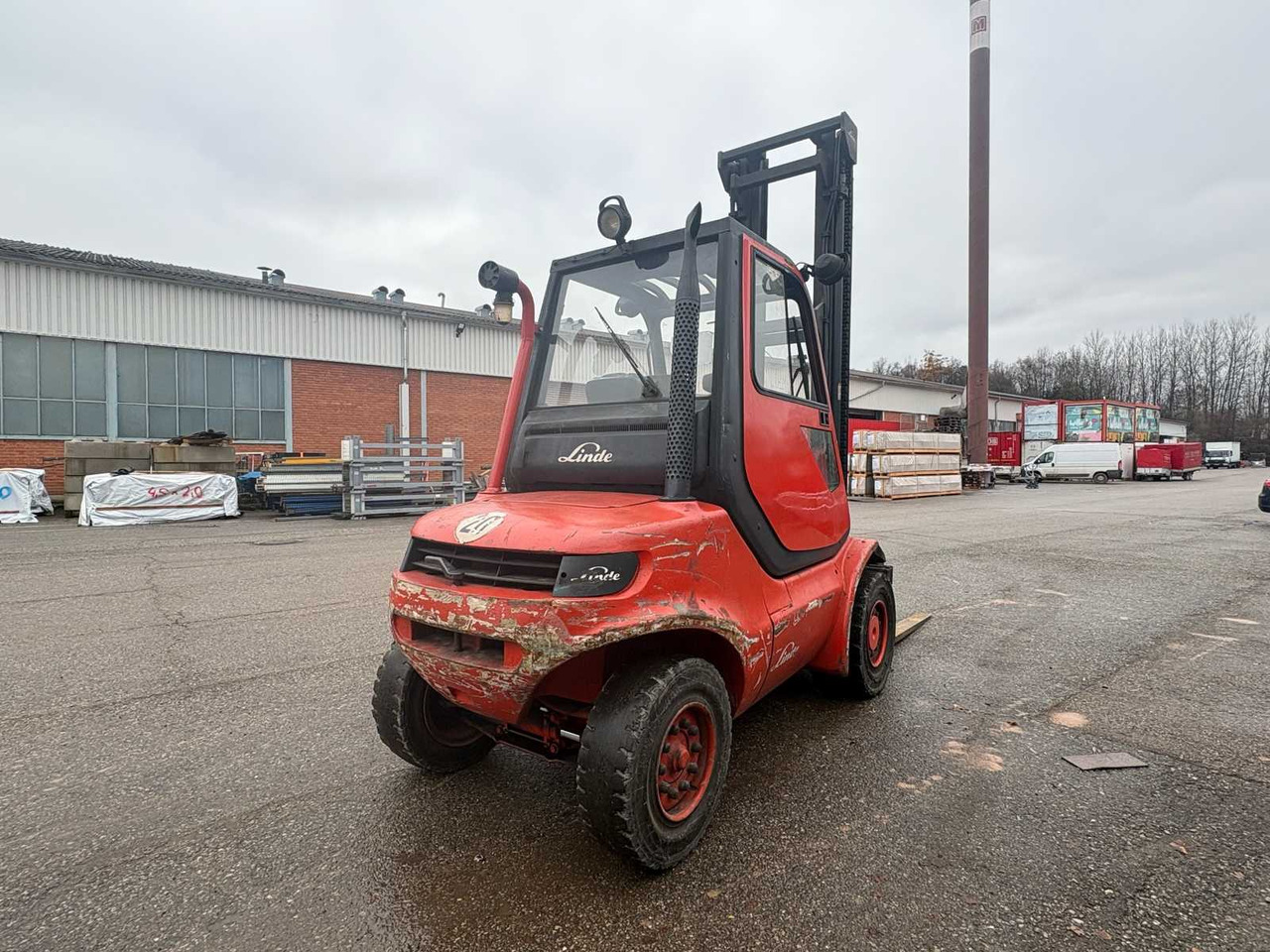 LINDE H80T-03 – FORKLIFT (2004) - Motostivuitor: Foto 5 LINDE H80T-03 – FORKLIFT (2004) - Motostivuitor: Foto 5