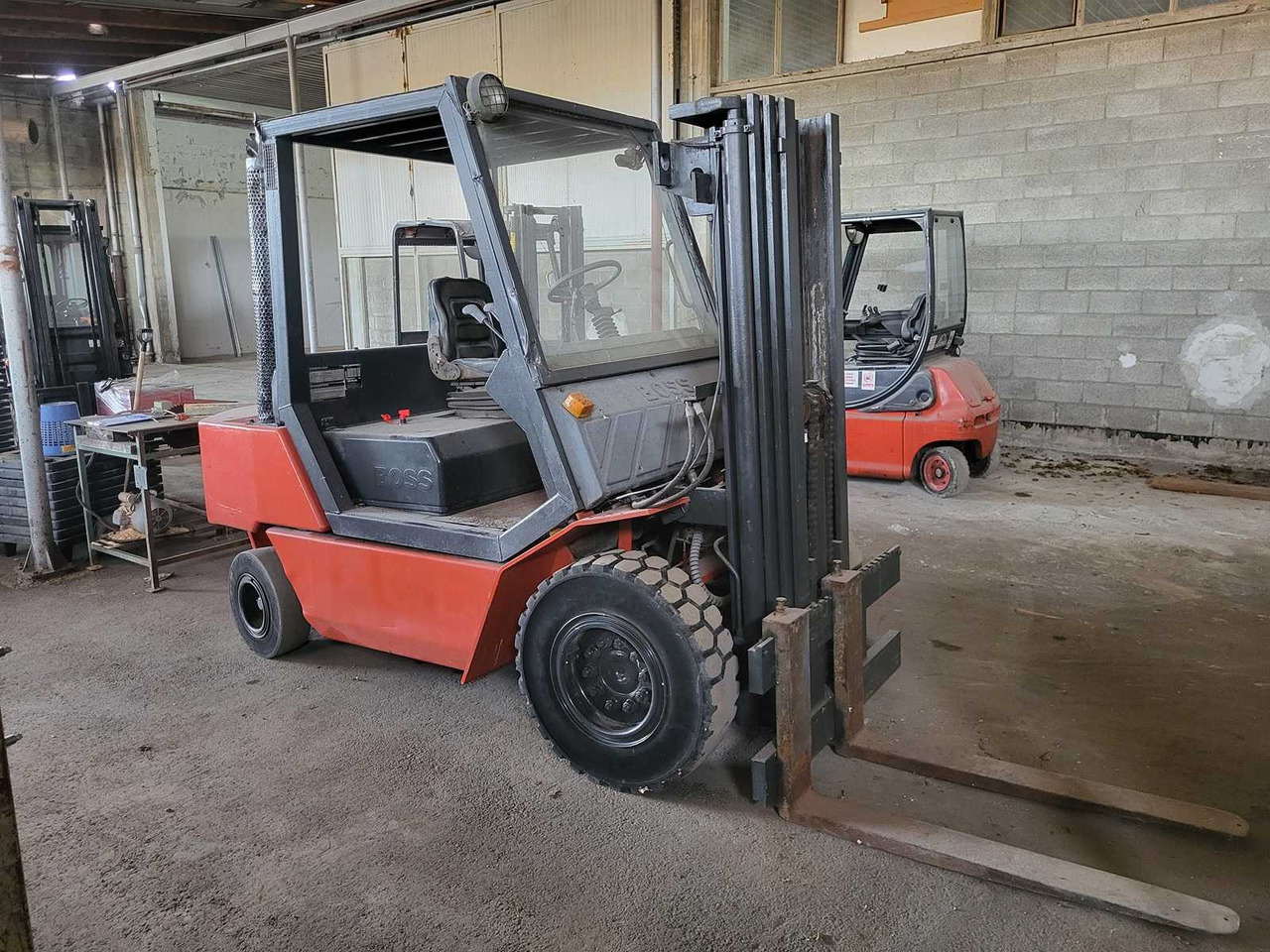 STEINBOCK BOSS - SH40.5/MK5A-2 - FORKLIFT TRUCKS - 1994 - Motostivuitor: Foto 1 STEINBOCK BOSS - SH40.5/MK5A-2 - FORKLIFT TRUCKS - 1994 - Motostivuitor: Foto 1