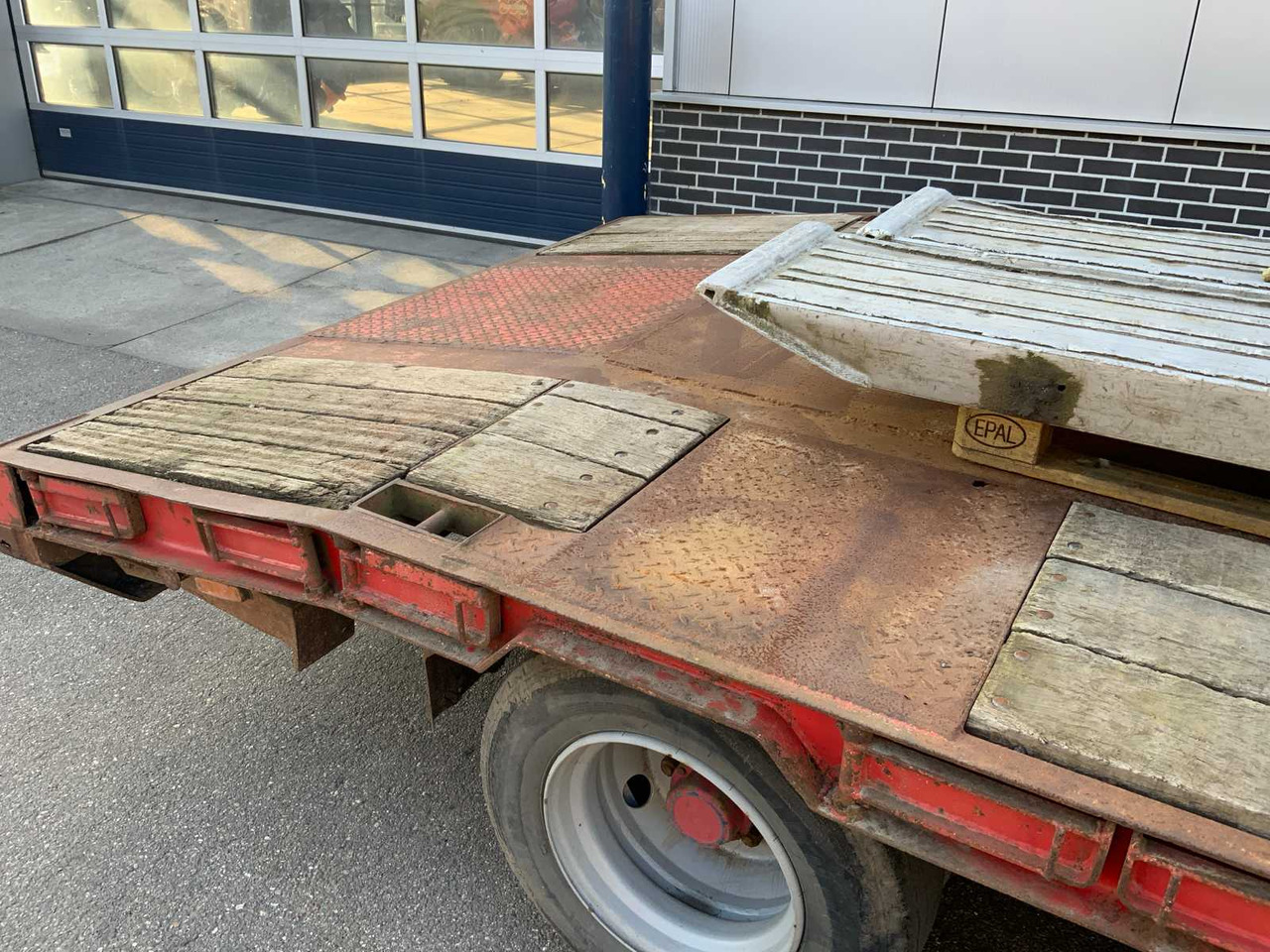 Semiremorcă 1999 KRÖGER NUTZFAHRZEUGE 3-AXLE RAMP: Foto 15 Semiremorcă 1999 KRÖGER NUTZFAHRZEUGE 3-AXLE RAMP: Foto 15