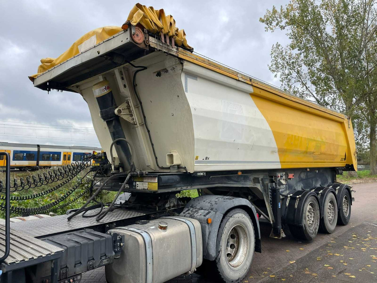 STAS - 2013 - S300CX C1B TIPPER TRAILER 3 AXLE COVER - SEMI-TRAILER - Semiremorcă: Foto 1 STAS - 2013 - S300CX C1B TIPPER TRAILER 3 AXLE COVER - SEMI-TRAILER - Semiremorcă: Foto 1