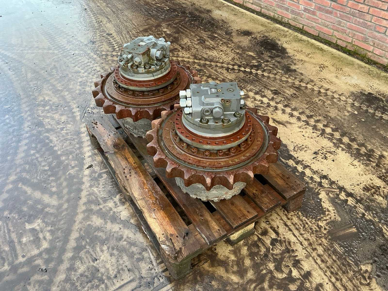 VOLVO EM140-74/141-1 2X TRACK ENGINE - Excavator: Foto 1 VOLVO EM140-74/141-1 2X TRACK ENGINE - Excavator: Foto 1