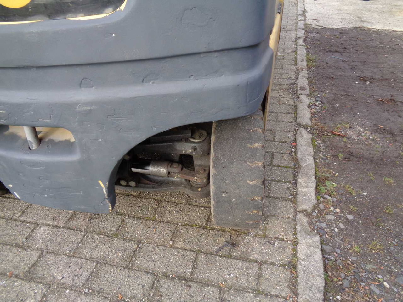 YALE ERP 30 VL ELECTRIC FORKLIFT, YALE-ERP 30 VL - Motostivuitor: Foto 5 YALE ERP 30 VL ELECTRIC FORKLIFT, YALE-ERP 30 VL - Motostivuitor: Foto 5