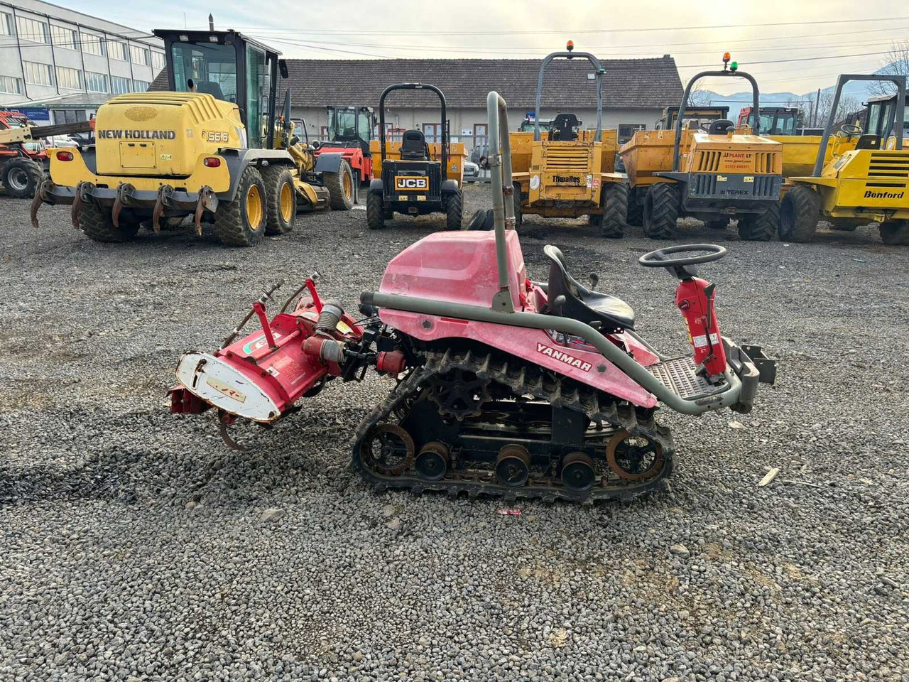 YANMAR TRACKED TRACTOR - Tractor pe senile: Foto 5 YANMAR TRACKED TRACTOR - Tractor pe senile: Foto 5