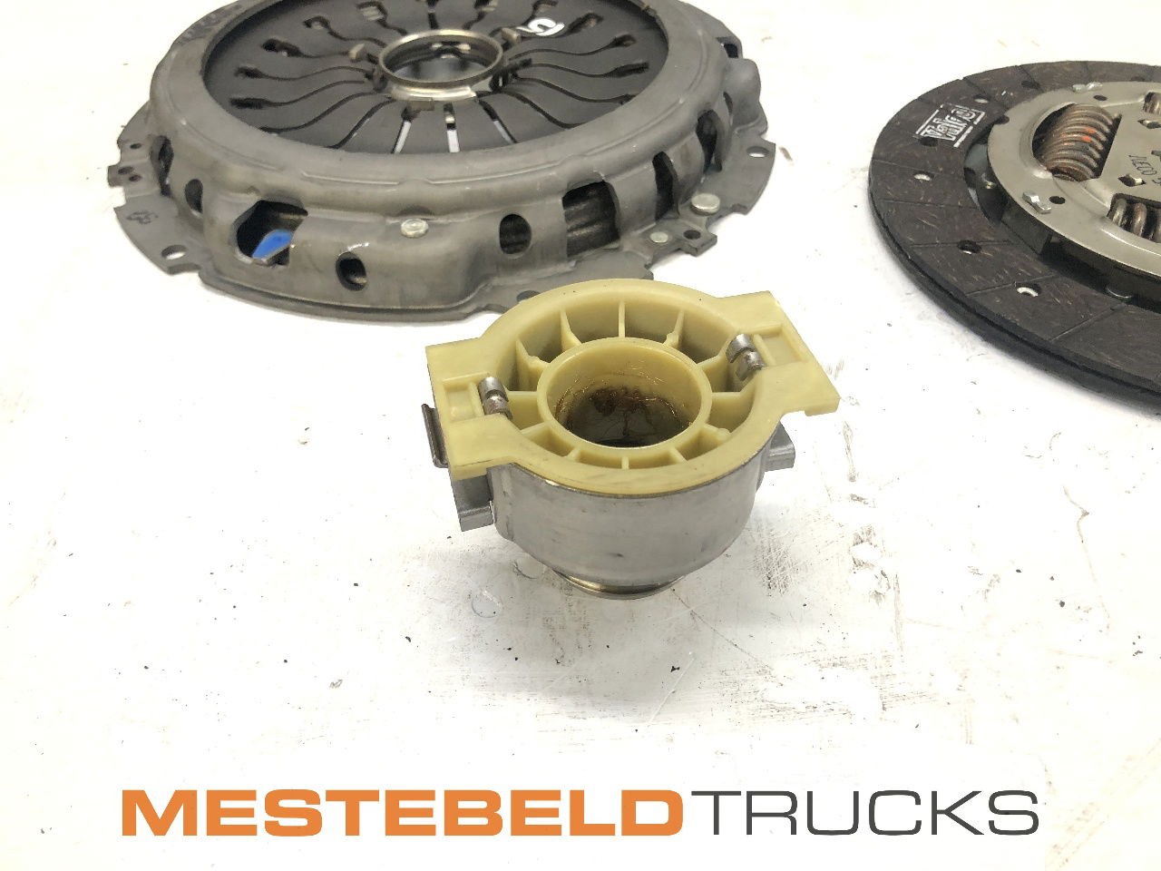 Iveco Koppelingsset - Ambreiaj și piese pentru Camion: Foto 2 Iveco Koppelingsset - Ambreiaj și piese pentru Camion: Foto 2