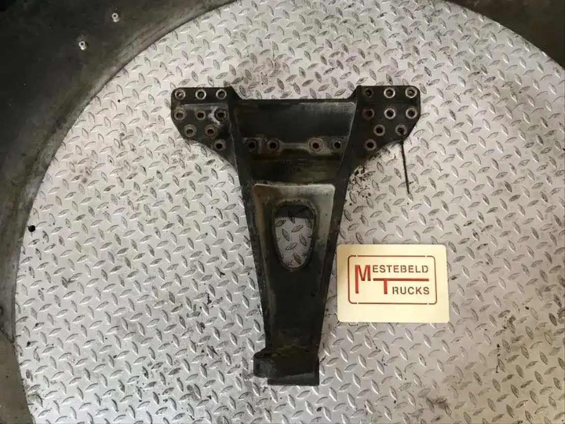 MAN Reactiestangsteun links - Cadru/ Şasiu pentru Camion: Foto 1 MAN Reactiestangsteun links - Cadru/ Şasiu pentru Camion: Foto 1