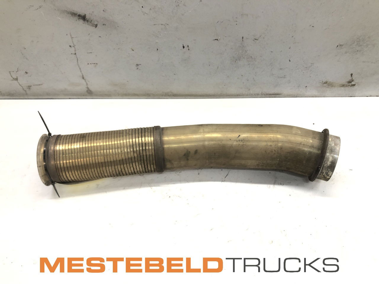 Mercedes-Benz Uitlaatpijp flexibel - Sistem de evacuare pentru Camion: Foto 1 Mercedes-Benz Uitlaatpijp flexibel - Sistem de evacuare pentru Camion: Foto 1
