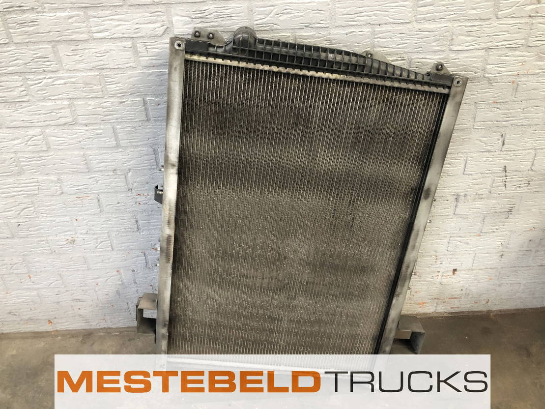 Volvo Radiateur - Radiator pentru Camion: Foto 2 Volvo Radiateur - Radiator pentru Camion: Foto 2