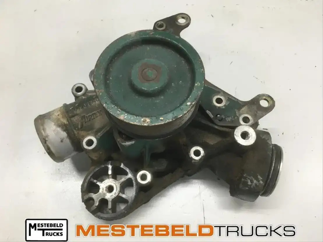 Volvo Waterpomp - Sistem de răcire pentru Camion: Foto 1 Volvo Waterpomp - Sistem de răcire pentru Camion: Foto 1