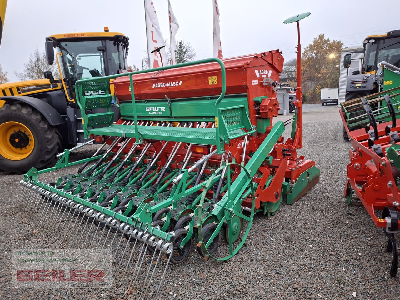 Agro-Masz SN 300 - Semănătoare combinată: Foto 1 Agro-Masz SN 300 - Semănătoare combinată: Foto 1