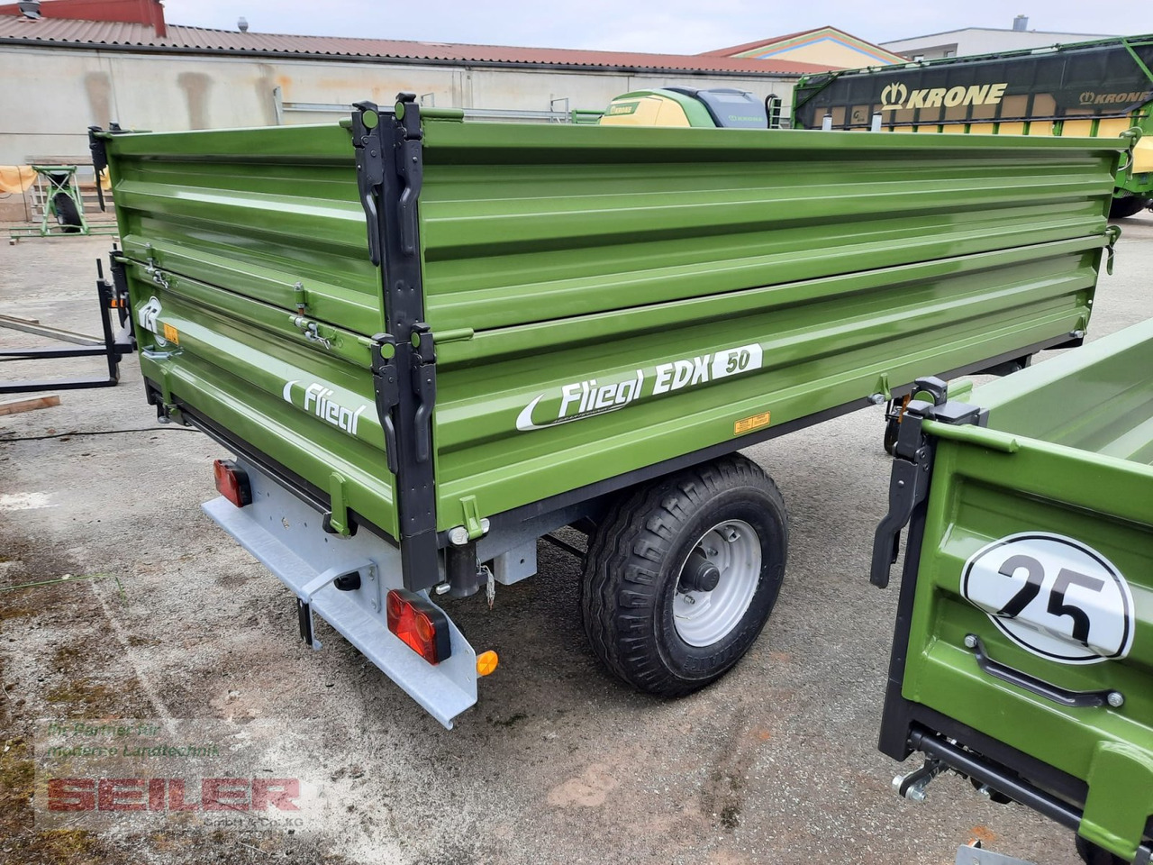 Fliegl EDK 50 FOX + Aufbau 400 mm - Remorcă agricolă: Foto 3 Fliegl EDK 50 FOX + Aufbau 400 mm - Remorcă agricolă: Foto 3