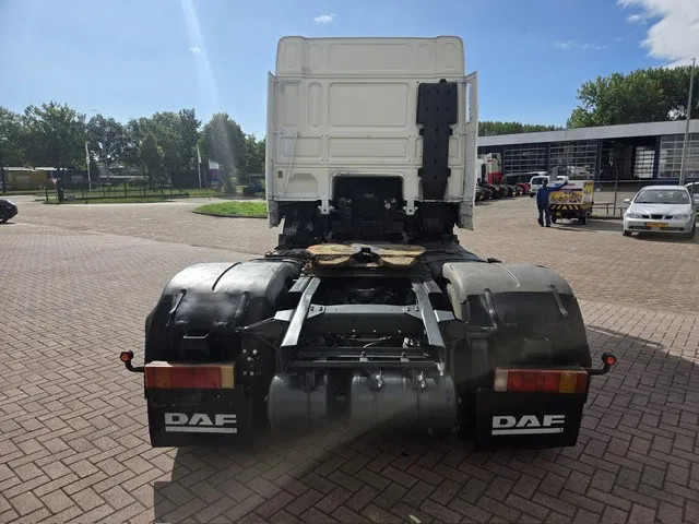DAF XF 95.430 Manual gear Euro 3 - Cap tractor: Foto 5 DAF XF 95.430 Manual gear Euro 3 - Cap tractor: Foto 5