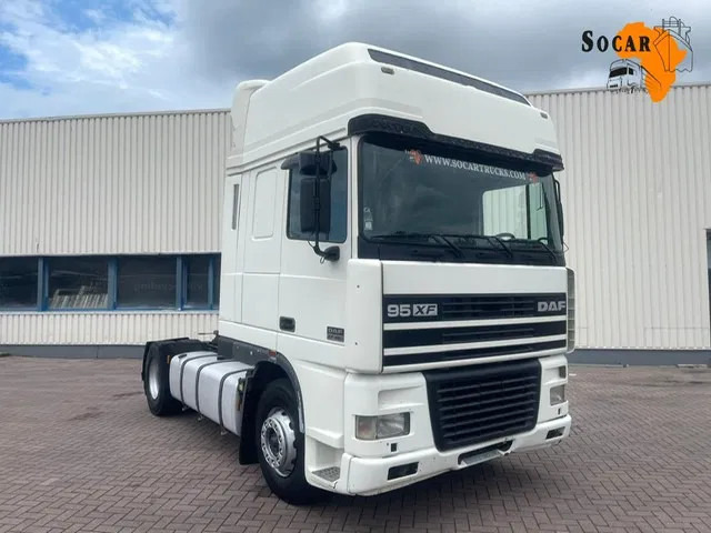 DAF XF 95.480 Euro 2 Manual-gear - Cap tractor: Foto 1 DAF XF 95.480 Euro 2 Manual-gear - Cap tractor: Foto 1