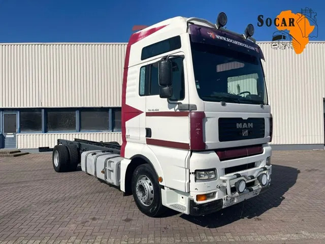 MAN TGA 18.460 Euro 3 Manual-gear Retarder - Camion şasiu: Foto 1 MAN TGA 18.460 Euro 3 Manual-gear Retarder - Camion şasiu: Foto 1