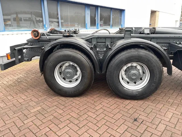 Mercedes-Benz Atego 2628 6x4 Manual gear Full steel suspension - Camion şasiu: Foto 4 Mercedes-Benz Atego 2628 6x4 Manual gear Full steel suspension - Camion şasiu: Foto 4