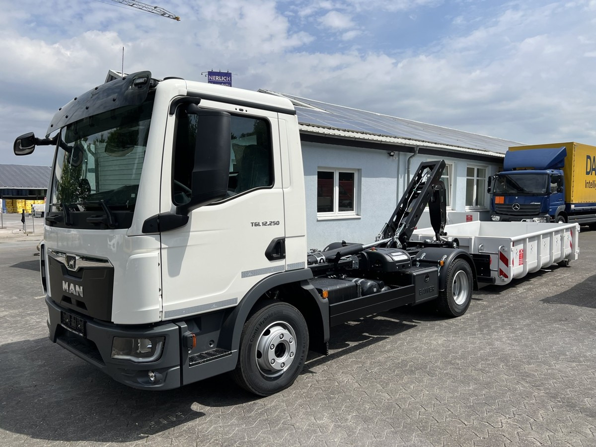 MAN TGL 12.250 BL NEU City Abrollkipper PowerMatic - Camion cu cârlig: Foto 1 MAN TGL 12.250 BL NEU City Abrollkipper PowerMatic - Camion cu cârlig: Foto 1