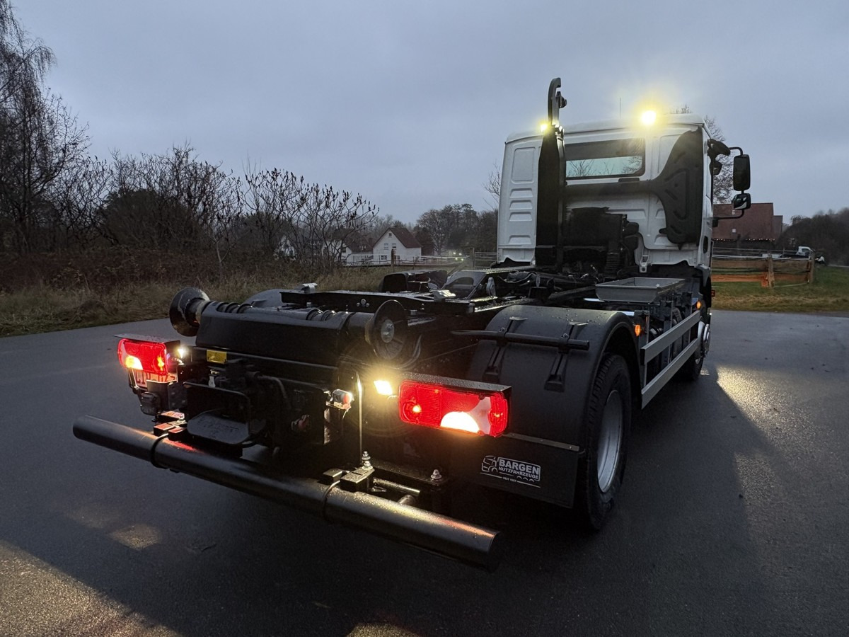 MAN TGM 15.290 BL Abrollkipper AHK - Camion cu cârlig: Foto 5 MAN TGM 15.290 BL Abrollkipper AHK - Camion cu cârlig: Foto 5