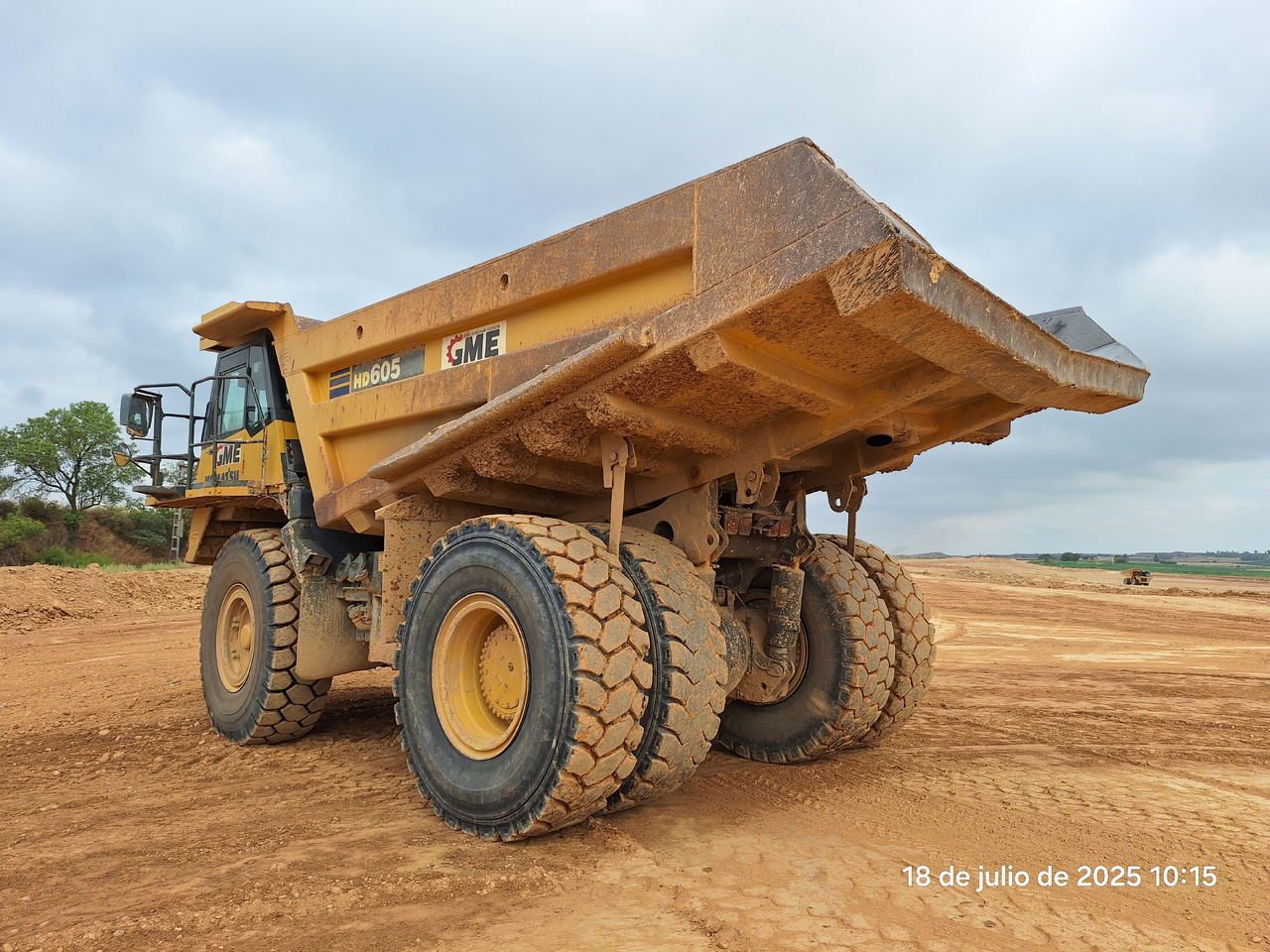KOMATSU HD605 7-EO - Camion minier: Foto 4 KOMATSU HD605 7-EO - Camion minier: Foto 4