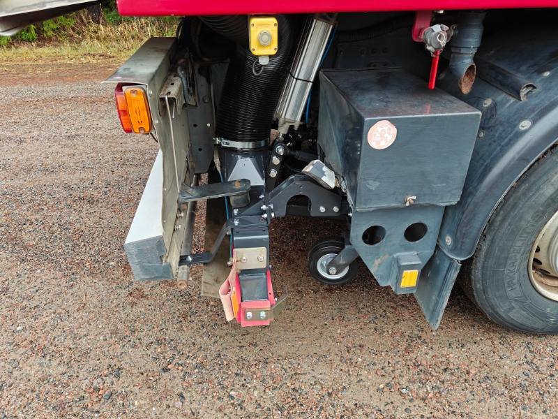 Măturătoare stradală Beam S12000 Volvo FM410: Foto 10 Măturătoare stradală Beam S12000 Volvo FM410: Foto 10
