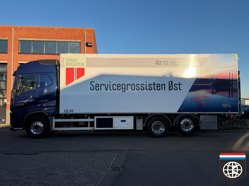 Volvo FH 540 Retarder - LOW KM - Dual temp deepfreezer -30oC - Camion frigider: Foto 3 Volvo FH 540 Retarder - LOW KM - Dual temp deepfreezer -30oC - Camion frigider: Foto 3