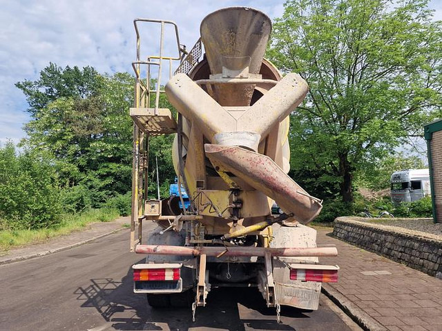 Mercedes-Benz 2527 B 6X4 - Autobetonieră: Foto 5 Mercedes-Benz 2527 B 6X4 - Autobetonieră: Foto 5