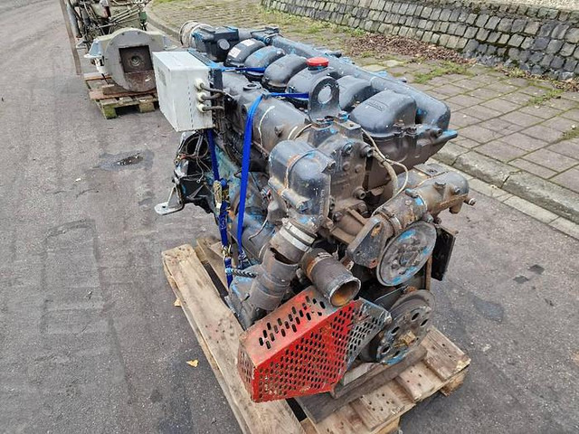 MAN D2866E - Utilaje constructii: Foto 3 MAN D2866E - Utilaje constructii: Foto 3