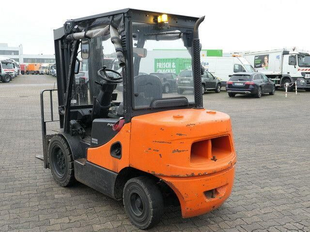 Doosan D35 C-5, 6m Hubhöhe, Freihub, 3,5to. Traglast - Stivuitor diesel: Foto 4 Doosan D35 C-5, 6m Hubhöhe, Freihub, 3,5to. Traglast - Stivuitor diesel: Foto 4