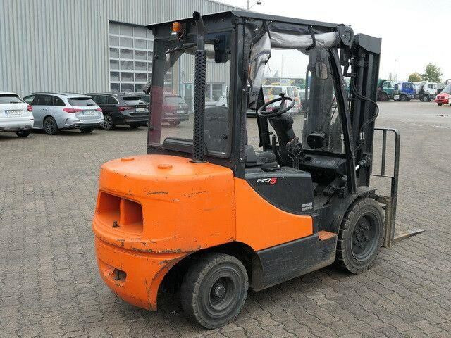 Doosan D35 C-5, 6m Hubhöhe, Freihub, 3,5to. Traglast - Stivuitor diesel: Foto 5 Doosan D35 C-5, 6m Hubhöhe, Freihub, 3,5to. Traglast - Stivuitor diesel: Foto 5