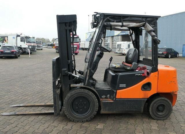 Doosan D35 C-5, 6m Hubhöhe, Freihub, 3,5to. Traglast - Stivuitor diesel: Foto 3 Doosan D35 C-5, 6m Hubhöhe, Freihub, 3,5to. Traglast - Stivuitor diesel: Foto 3