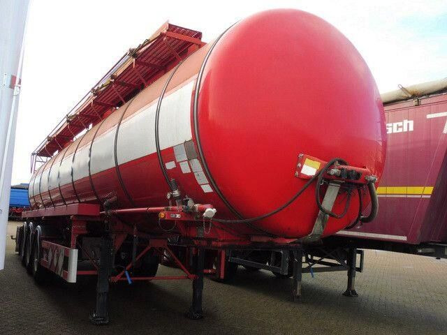 Kässbohrer Isoliert, Chemie, V2A, 32m³,Kompresor,Alu-Felgen - Semiremorcă cisternă: Foto 2 Kässbohrer Isoliert, Chemie, V2A, 32m³,Kompresor,Alu-Felgen - Semiremorcă cisternă: Foto 2