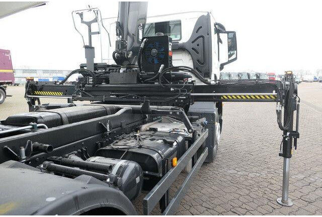 MAN 18.320 TGM BB, Kran Hiab X-Hiduo 138, Funk, AHK - Camion basculantă: Foto 3 MAN 18.320 TGM BB, Kran Hiab X-Hiduo 138, Funk, AHK - Camion basculantă: Foto 3