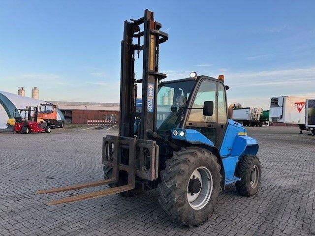 Manitou M30-4D/ST5 4X4, Gelände, 3to. Traglast, 5,5m - Motostivuitor: Foto 5 Manitou M30-4D/ST5 4X4, Gelände, 3to. Traglast, 5,5m - Motostivuitor: Foto 5