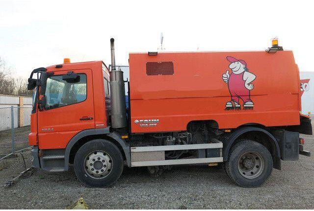 Mercedes-Benz 1323 L Atego 4x2, Faun Vaajet 6 R, Wassertank - Măturătoare stradală: Foto 2 Mercedes-Benz 1323 L Atego 4x2, Faun Vaajet 6 R, Wassertank - Măturătoare stradală: Foto 2