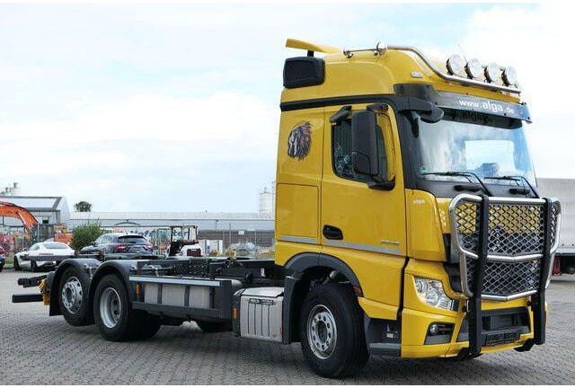 Mercedes-Benz 2546 L 6x2, MP4, 2x Schlafliege, Bullfänger, AC - Camion şasiu: Foto 4 Mercedes-Benz 2546 L 6x2, MP4, 2x Schlafliege, Bullfänger, AC - Camion şasiu: Foto 4