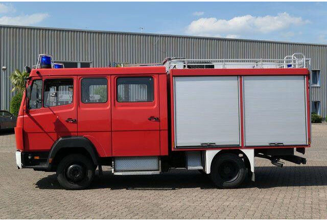 Mercedes-Benz 814 F/Feuerwehr/Pumpe/9 Sitze - Autospeciala de stins incendii: Foto 2 Mercedes-Benz 814 F/Feuerwehr/Pumpe/9 Sitze - Autospeciala de stins incendii: Foto 2