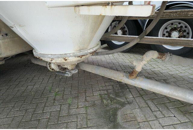 SPITZER SF 2743 PI, Zement, Alu-Felgen, 43m³, 1 Kammer - Semiremorcă cisternă: Foto 4 SPITZER SF 2743 PI, Zement, Alu-Felgen, 43m³, 1 Kammer - Semiremorcă cisternă: Foto 4