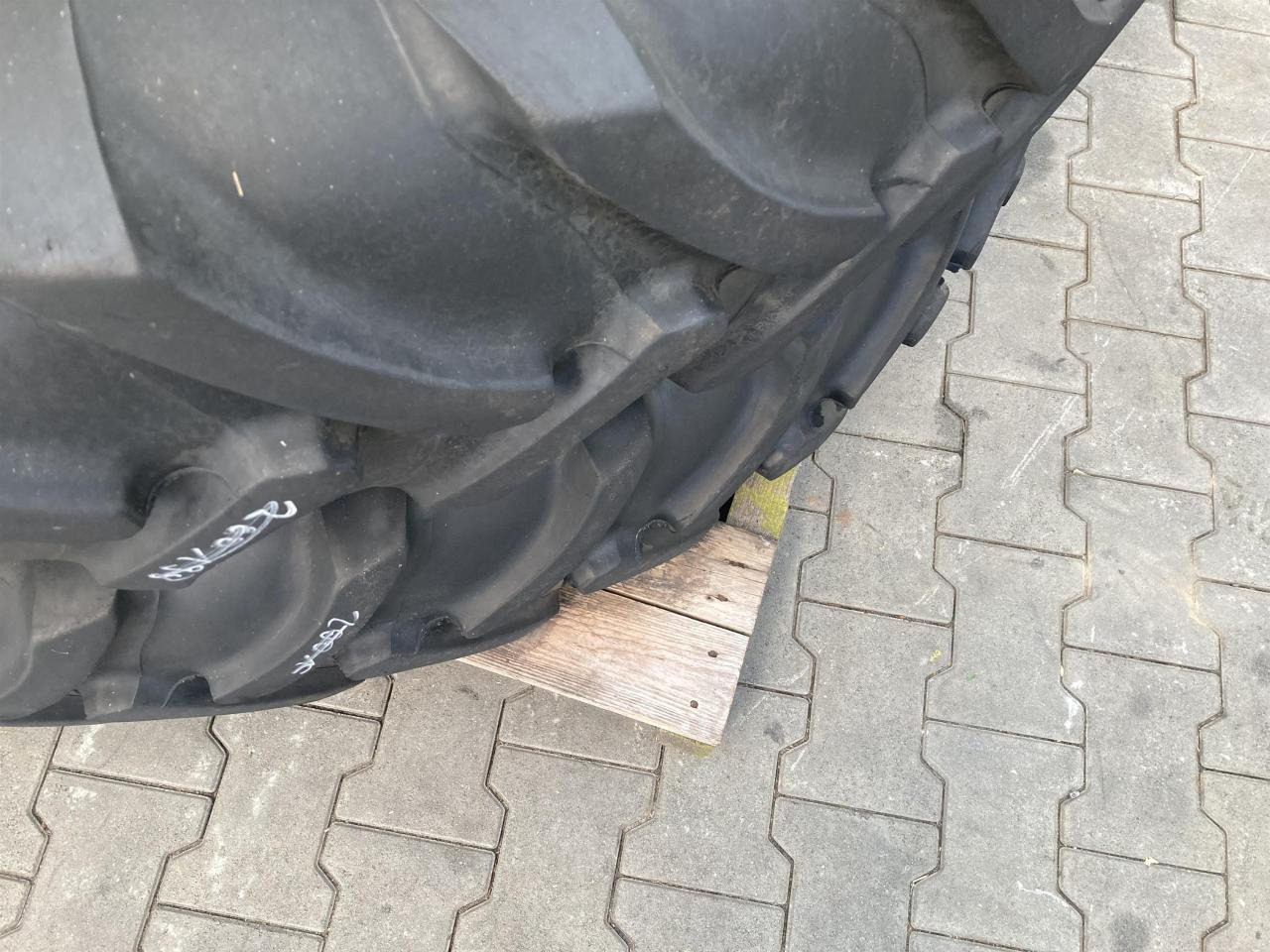 Alliance 13.6R48 - Anvelopă pentru Utilaje agricole: Foto 2 Alliance 13.6R48 - Anvelopă pentru Utilaje agricole: Foto 2